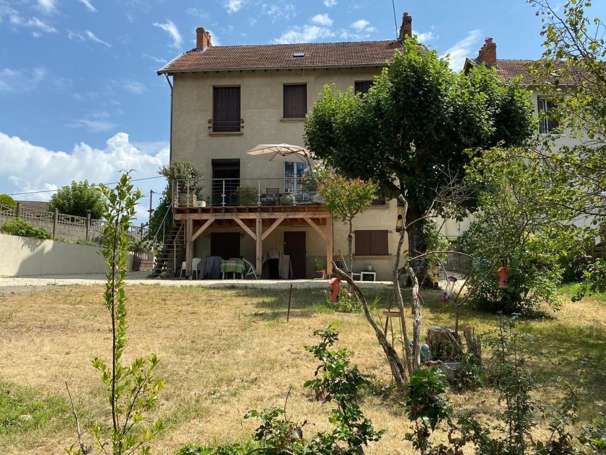 Charmant F1 Avec Terrasse Et Vue Sur Jardin Arbore - Fraicheur Naturelle Du Rez De Jardin - Parking Bellerive-sur-Allier Luaran gambar